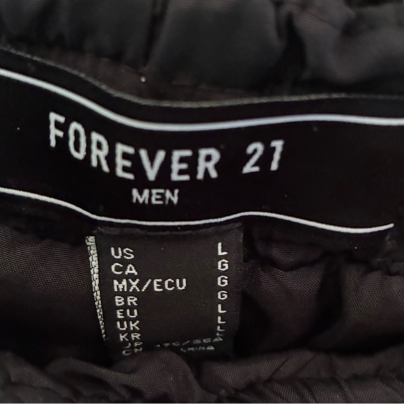 Forever 21 Men’s Black Sequin Velour Pants. Size Large. - Picture 2 of 5